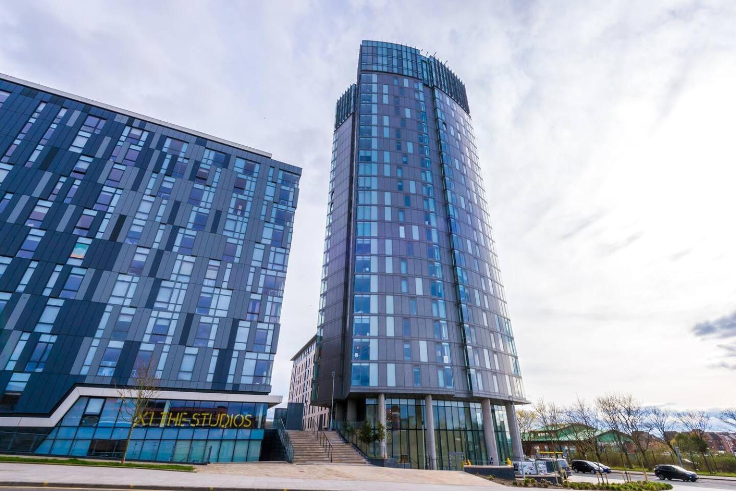 High Reviewed 1-Bed With Parking Central Location Liverpool Buitenkant foto
