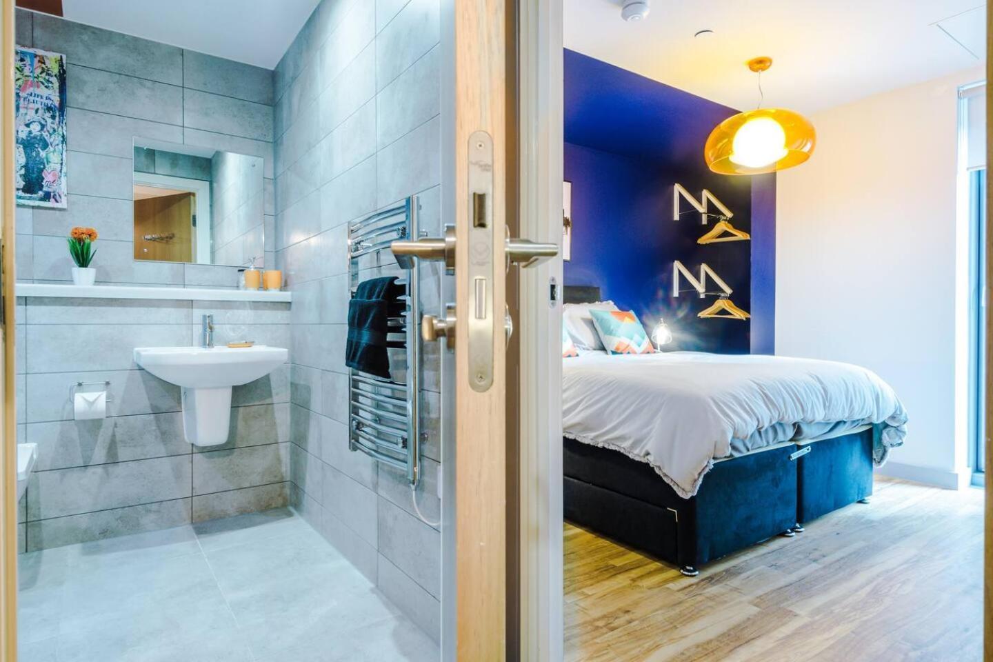 High Reviewed 1-Bed With Parking Central Location Liverpool Buitenkant foto