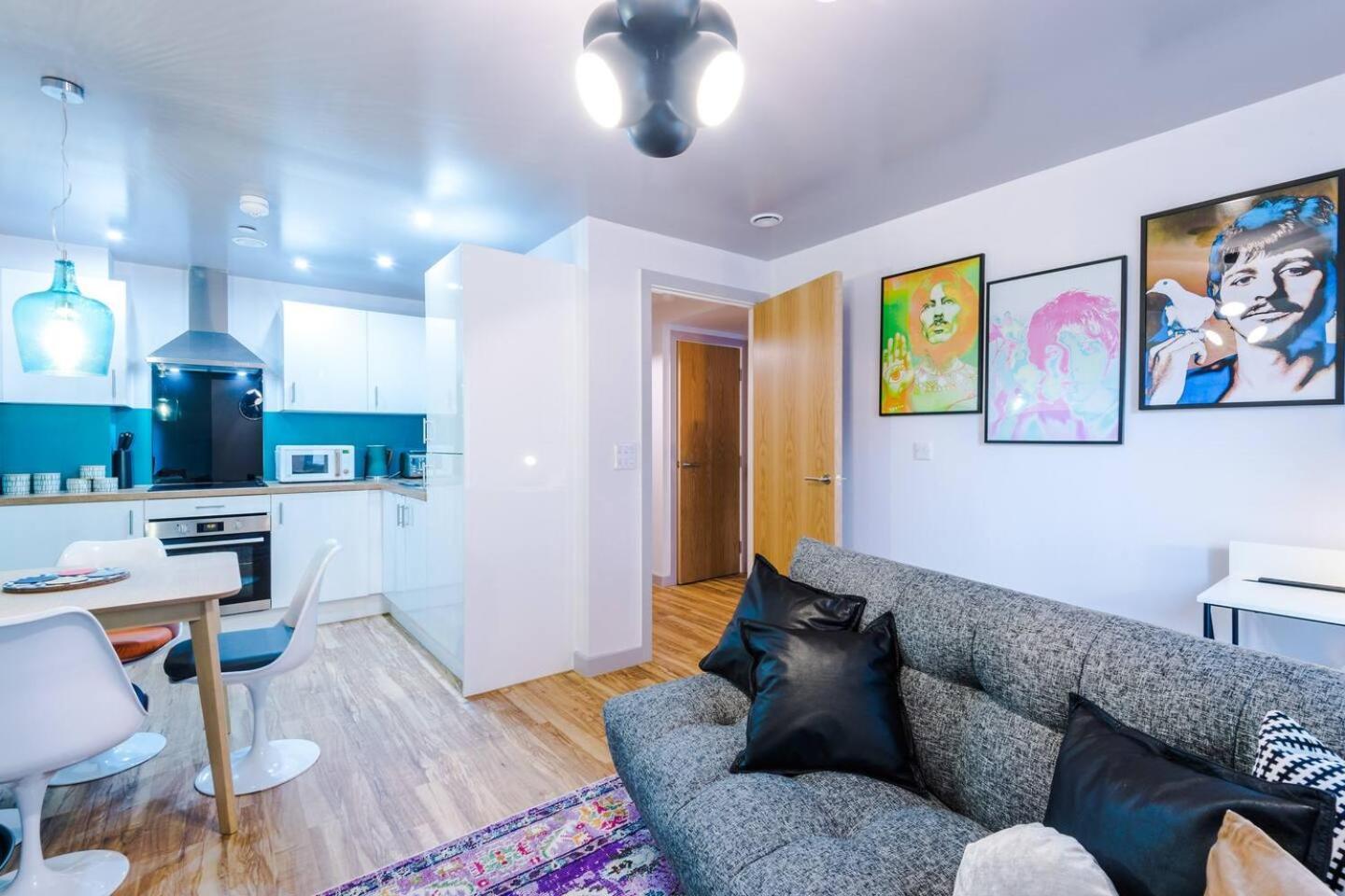 High Reviewed 1-Bed With Parking Central Location Liverpool Buitenkant foto