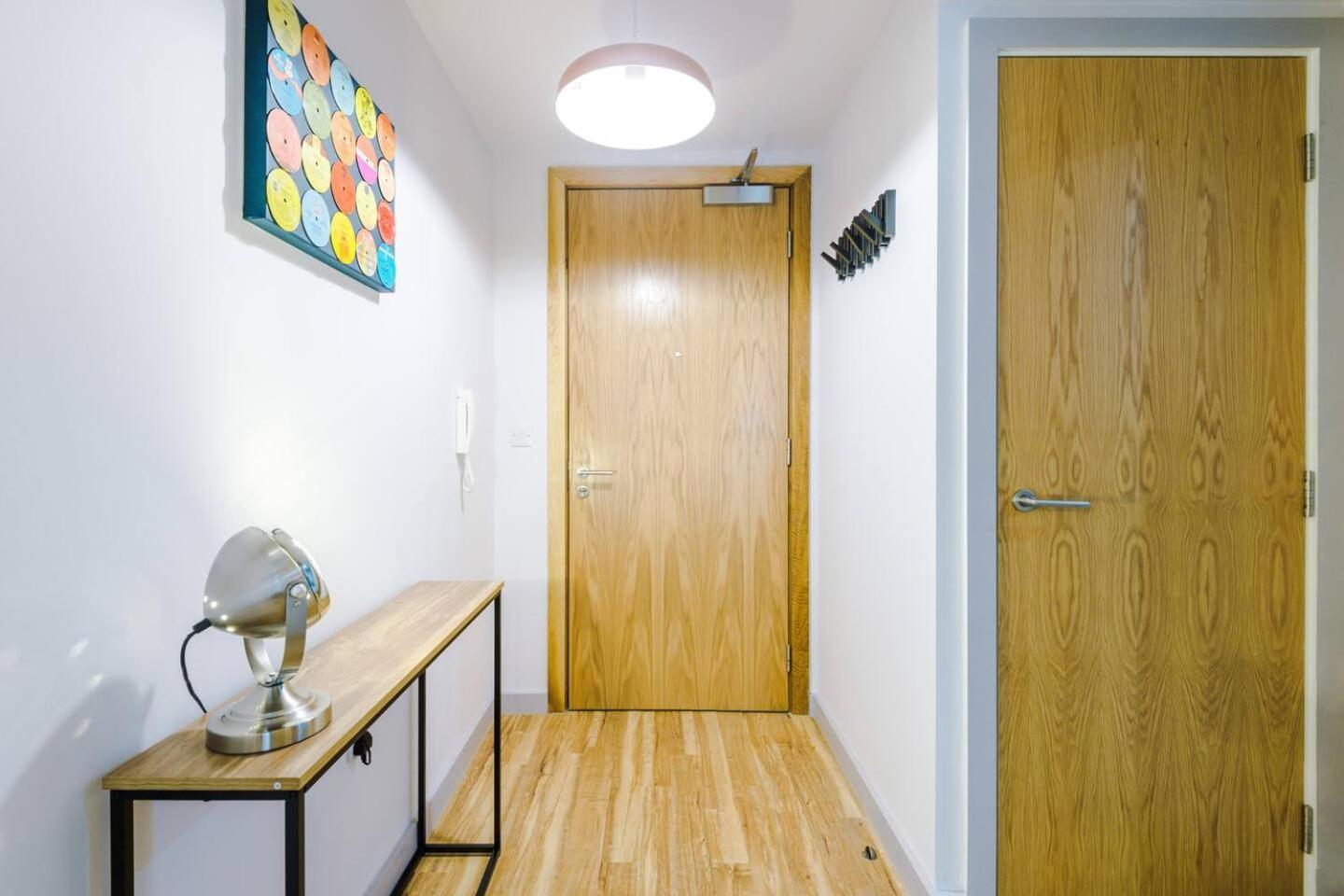 High Reviewed 1-Bed With Parking Central Location Liverpool Buitenkant foto